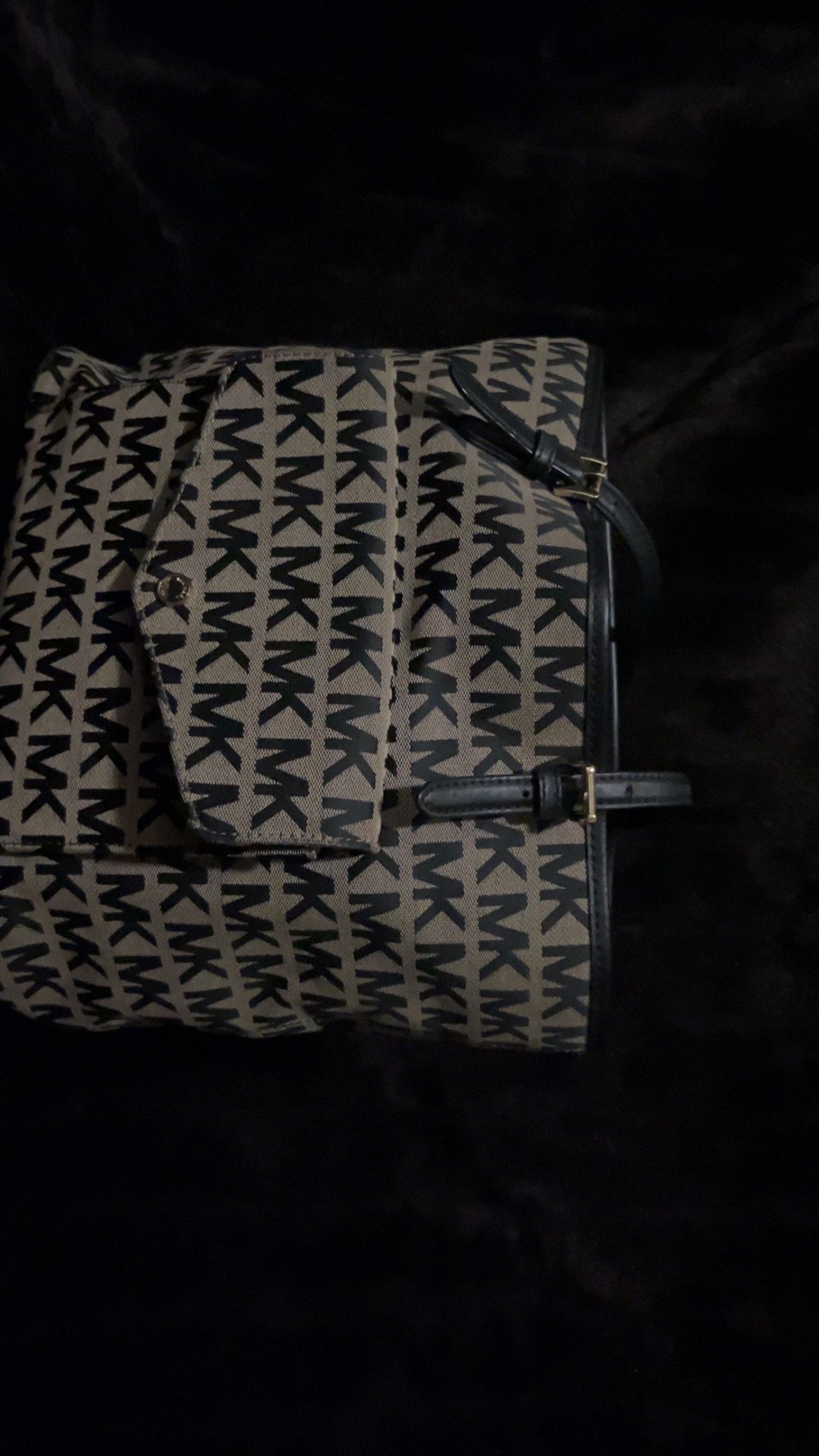 MICHAEL KORS JET SET MK Signature Black Jacquard MD PKT MF Tote Bag
