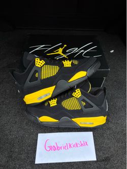 Air Jordan 4 Thunder 2023