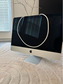 Apple computer