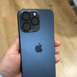 iPhone 15 Pro Max – 256GB – Unlocked – Blue Titanium