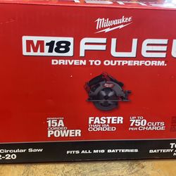 Milwaukee M18 FUEL 18-Volt Lithium-Ion Brushless Cordless 7-1/4 in. Circular Saw (Tool-Only)