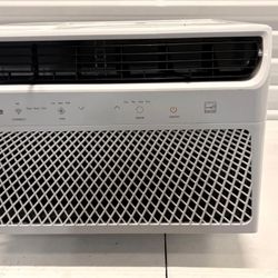 Hisense 10,000 BTU WiFi Window AC – White – $225