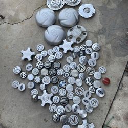 Wheel center caps