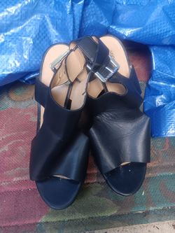 Used MICHAEL KORS Platform Wood Wedge  Strappy Sandals Black Leather Buckle Sz 9m