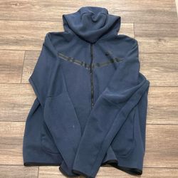 Nike tech navy blue size large