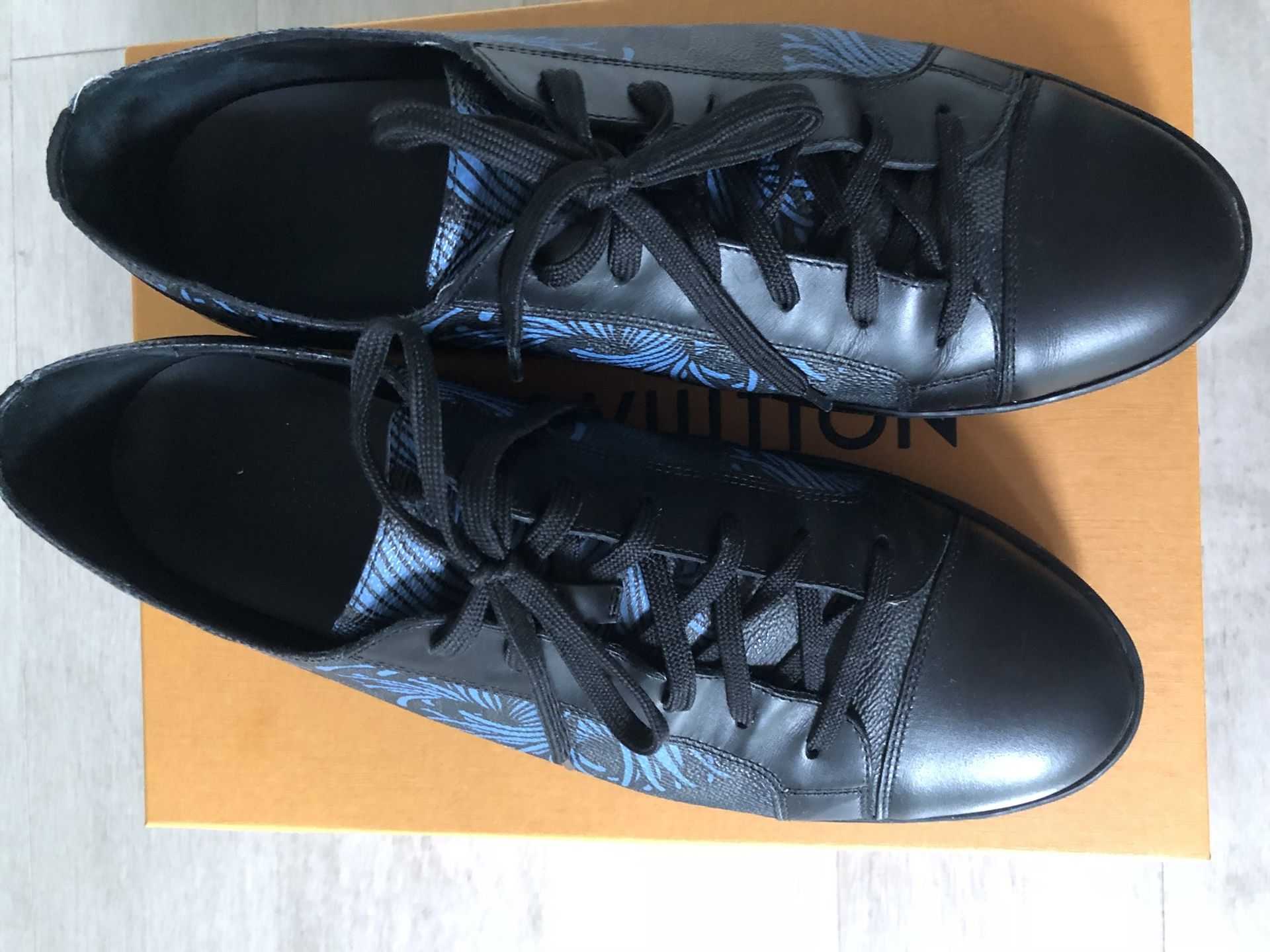 Louis Vuitton Men Shoes for Sale in Woodridge, IL - OfferUp