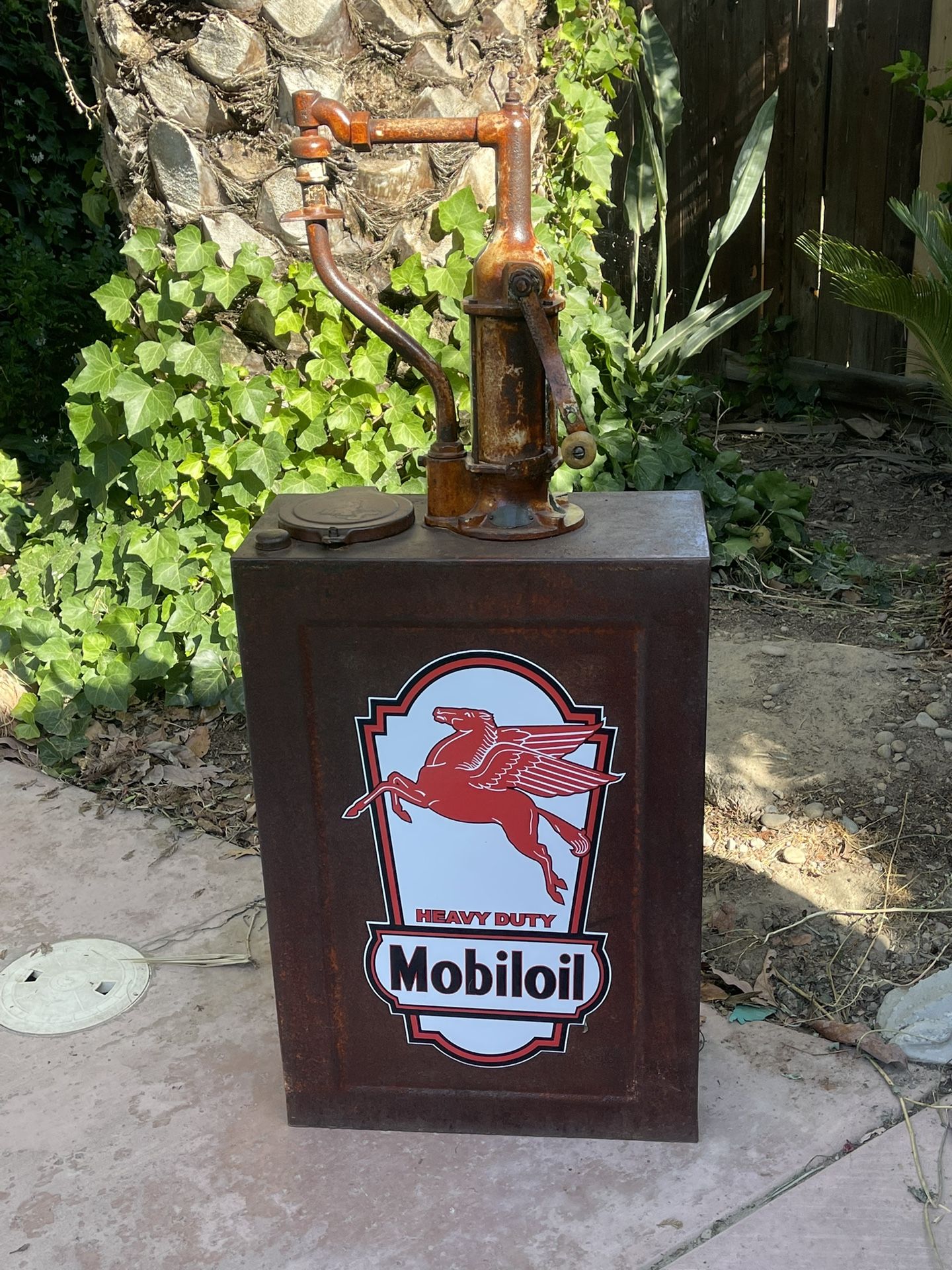 Oil Pump Oiler , Patina Look For Your Man Cave
