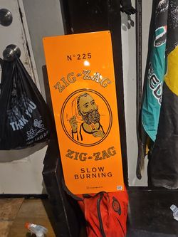 9"x24" Zig Zag metal sign