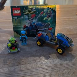 Lego Alien Conquest-Alien Defender