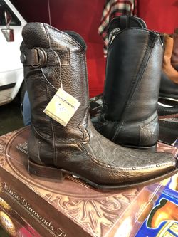 Botas