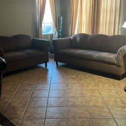 5 Seated (2 Pieces) Beautiful Sofa Light Weight 