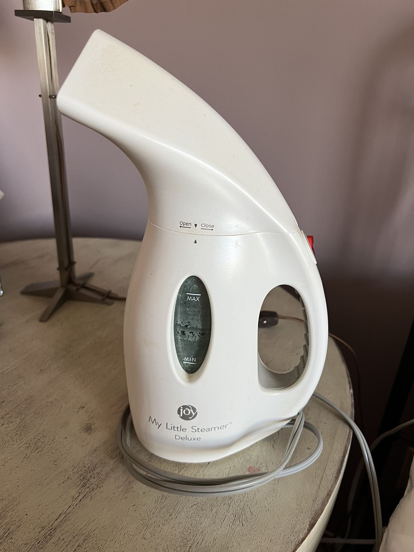 Deluxe Clothes Steamer