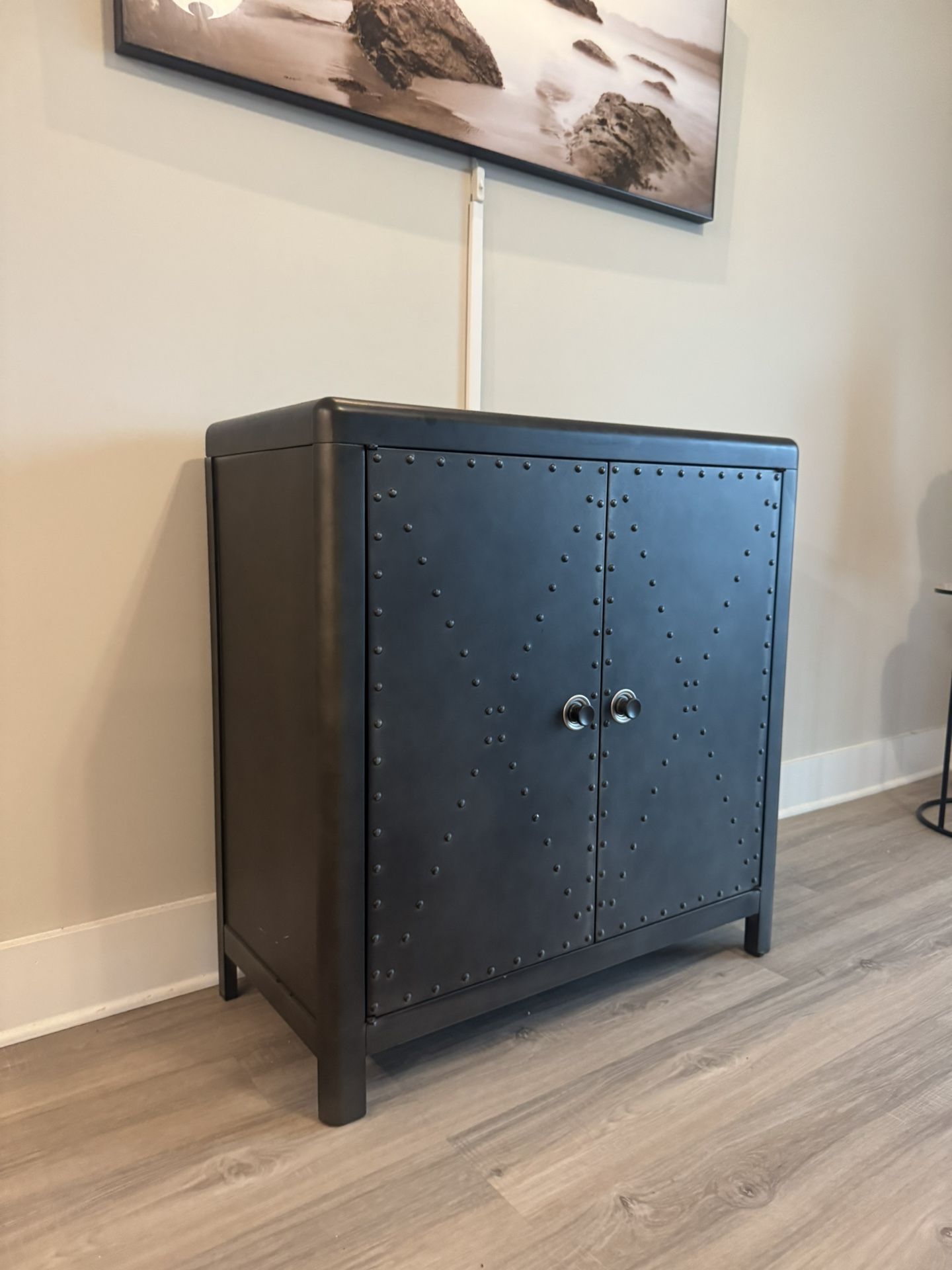 Steel Storage/Bar Unit