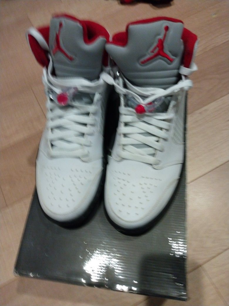 Jordan Prime 5 Size 10.5