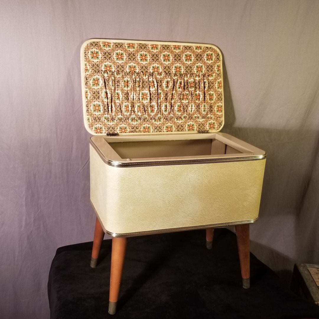 Vintage Burlington Hawkeye Mid Century Sewing Box
