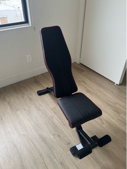 Weight lifting bench