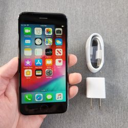 iPhone 6 - UNLOCKED - Like New  