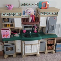 Toy Kitchen 