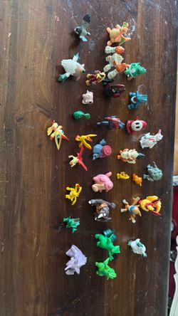 Rare vintage Pokémon minifigures, .