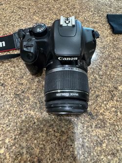 Canon EOS DSLR Camera with 18-55mm IS Lens