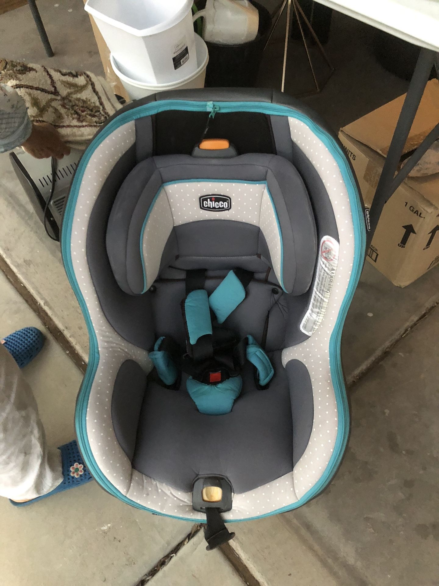 SUPER NICE ANS CONFORTABLE CAR SEAT!!!!