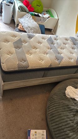 Twin sized mattress