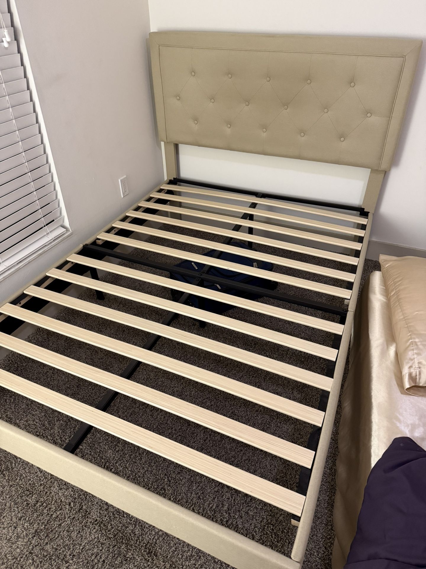 Full Bed Frame/headboard 