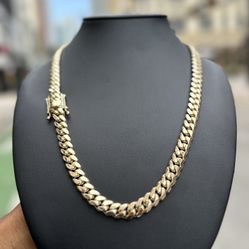 🤙😳10mm 24” Miami Cuban Link Chain ⛓️‍💥 Strong 💪 Bonded Gold 14k We Here At Gold Dream Our Motto Is Quality Over Everything 🔗💨