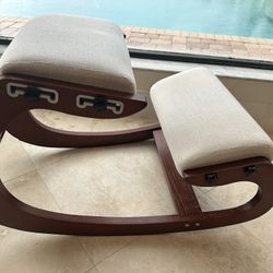 Kneeling Chair 