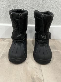 Kids Snow or Rain Boots for toddlers, boys or girls - size 8