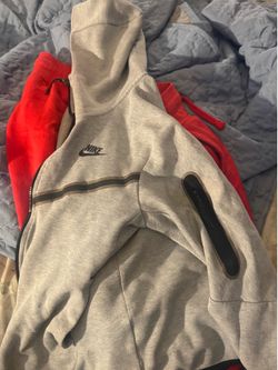 Nike tech