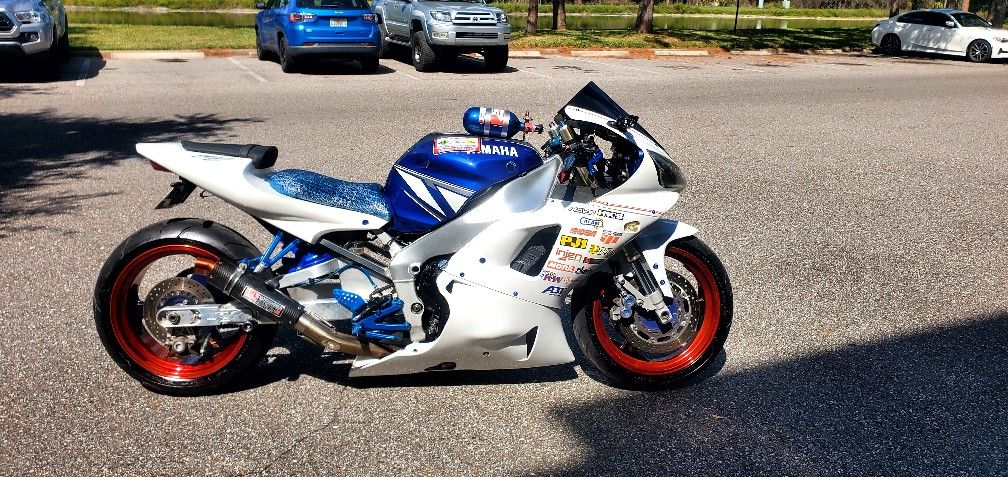 2001 Yamaha R1