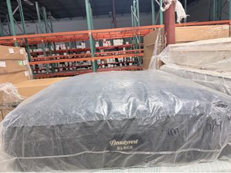 SALE 🔥Queen mattress Beautyrest Black series three FIRM 🤩