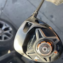 TAYLORMADE 1R Black Adjustable Driver Golf Club