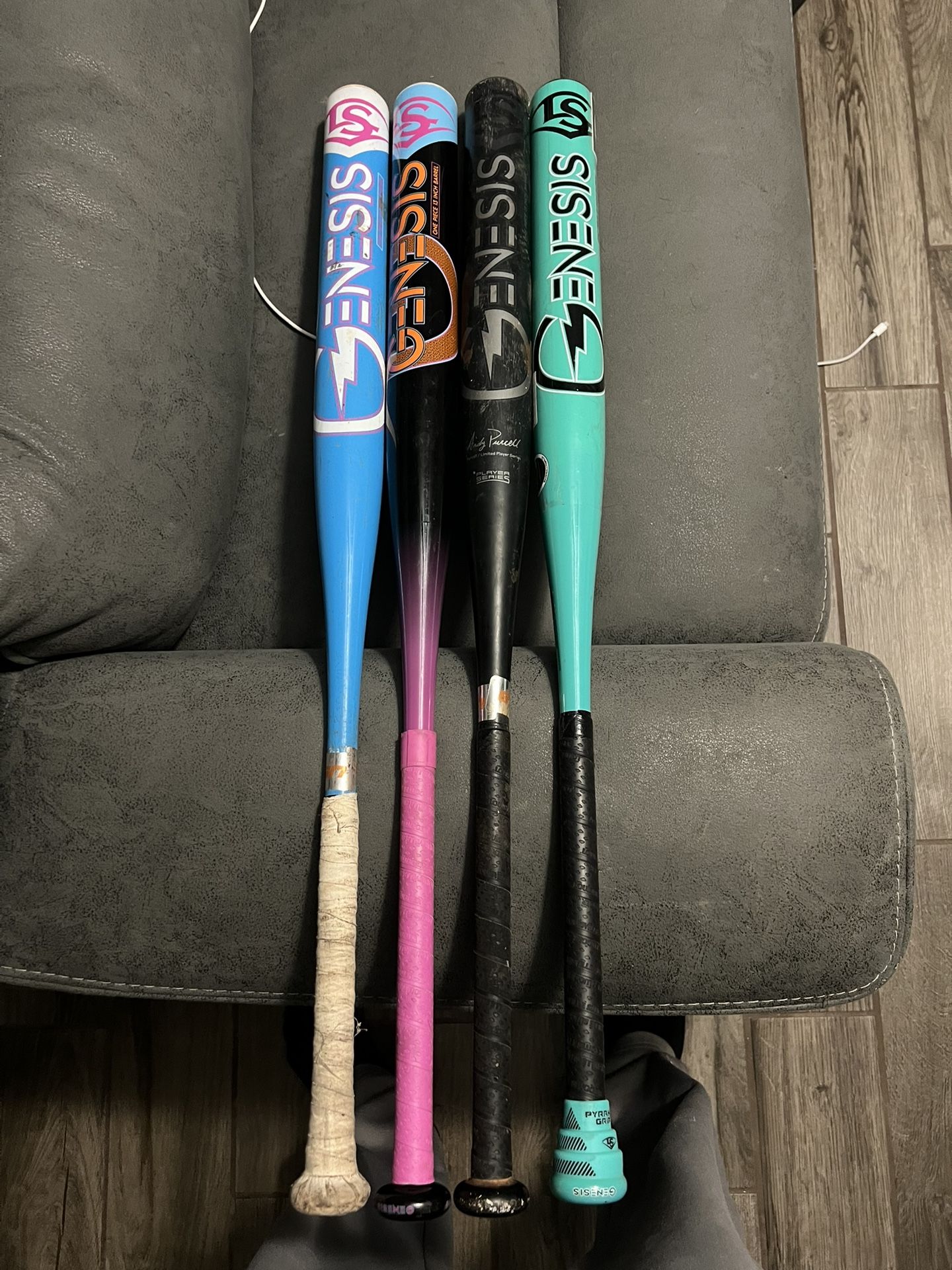 Louisville Slow pitch Bats