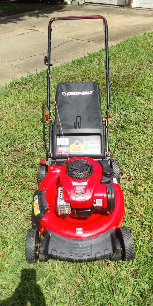 Troy bilt push mower good condition first pull start