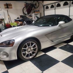 2003 Dodge Viper