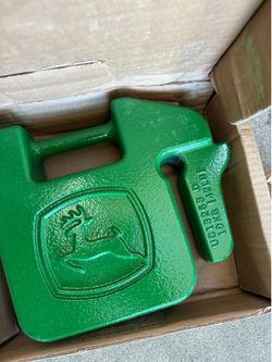 John Deere 42 lb Suitcase Weight