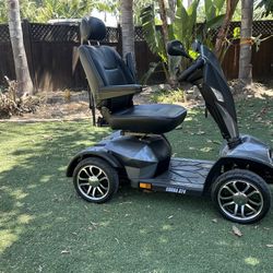 Cobra GT4 Scooter