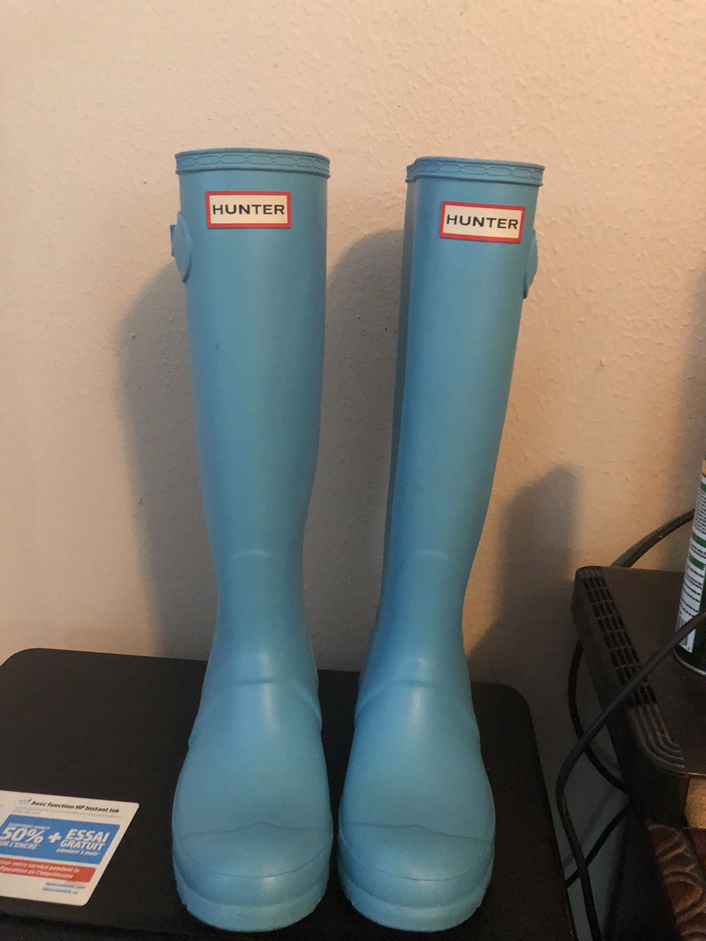 Hunter blue rain boots
