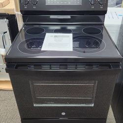 30 in. 5 Burner Element Smart Free- Standing Electric C onvection Range in Black w EasyWash Oven Tray, No- Preheat Air Fry