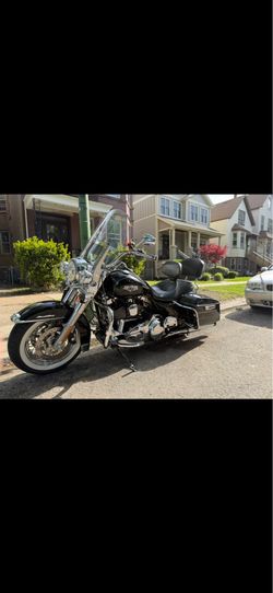 2015 Harley Davidson Road King 12999k.