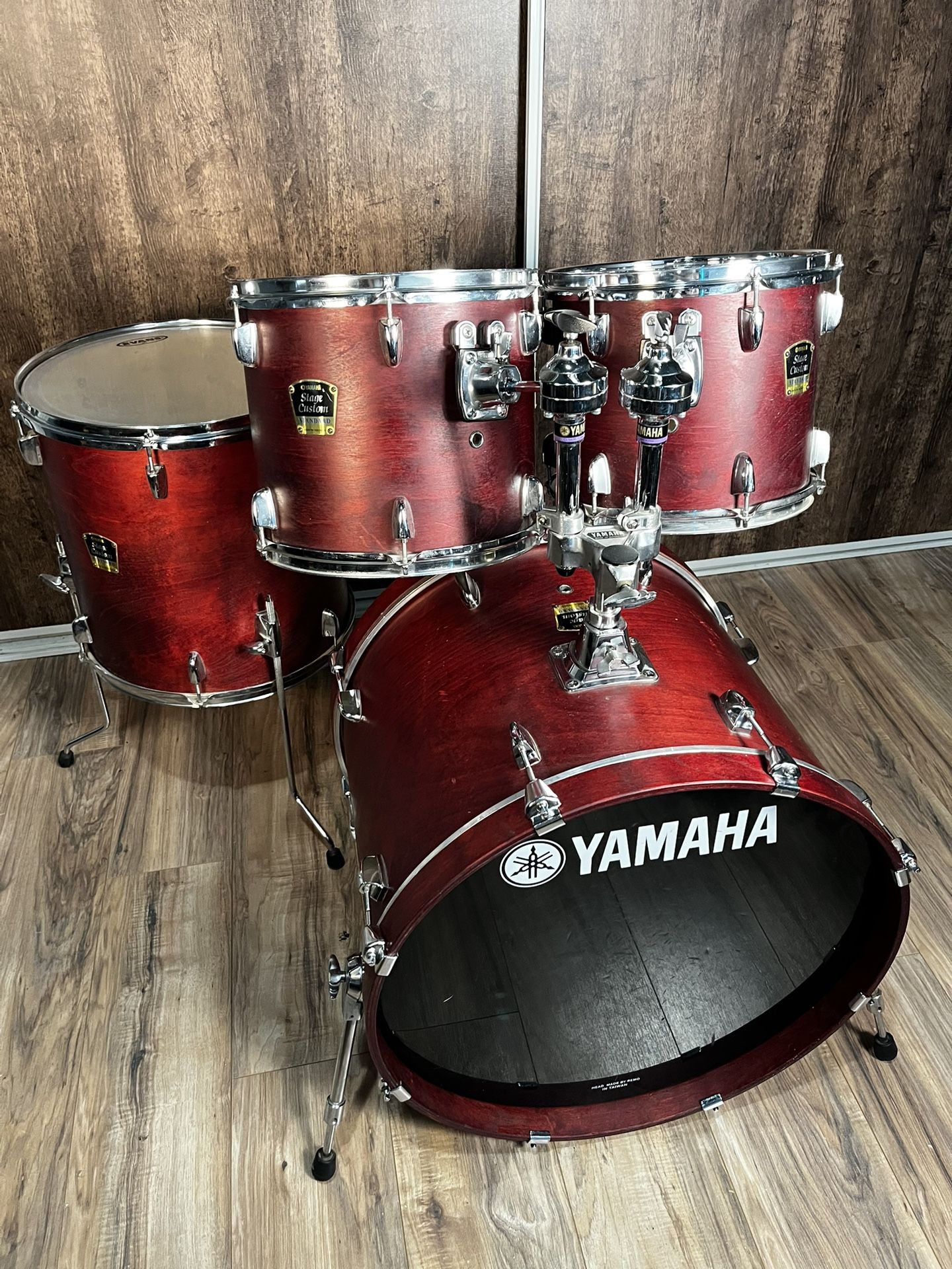Yamaha Stage Custom Drum Set 