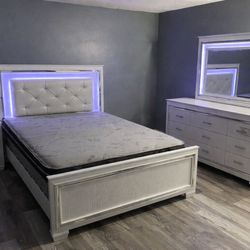 4-piece bedroom set  