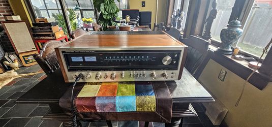 Receiver, beautiful vintage pioneer receiver SX 1010 silver face era.