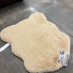 Brentwood Originals, Faux Fur Memory Foam Pet Mat