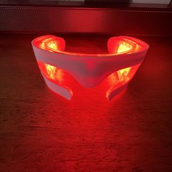 Dr. Dennis Gross SpectraLite EyeCare Pro Red Light Therapy Eye Mask