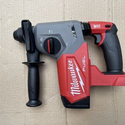 Milwaukee M18 FUEL 18V Lithium-lon Brushless Cordless 1 in. SDS-Plus Rotary Hammer (Tool-Only)