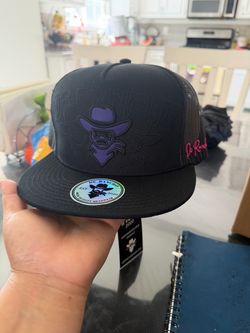 caps
