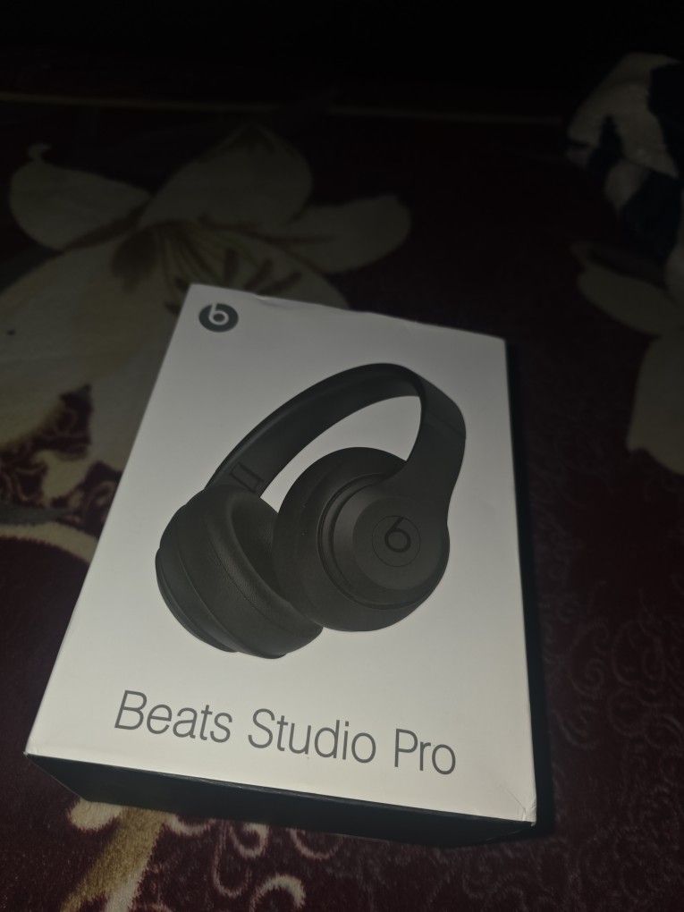 Studio Beats Pro
